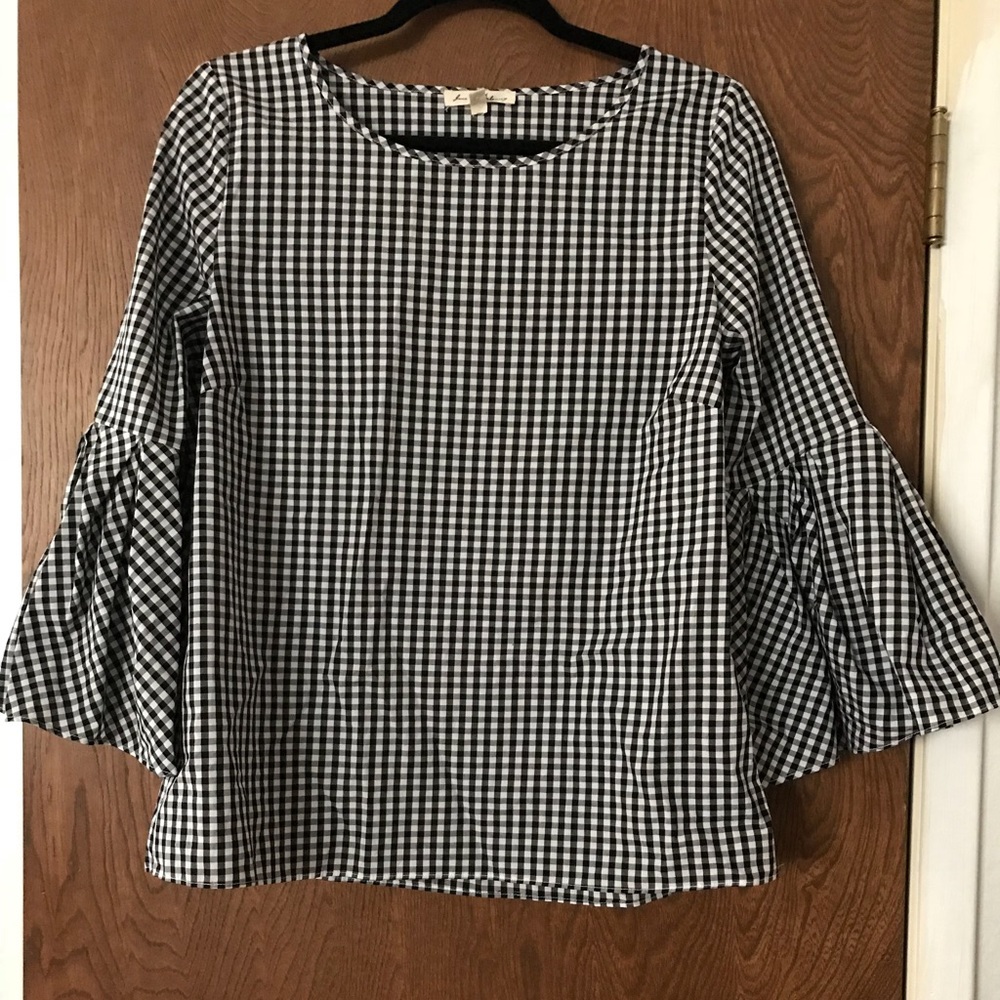 Black and white bell sleeve top.  Size medium.